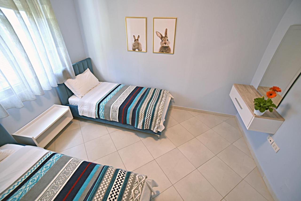 Sunrise Suites Vlorë Exteriör bild