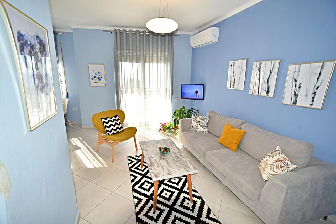 Sunrise Suites Vlorë Exteriör bild