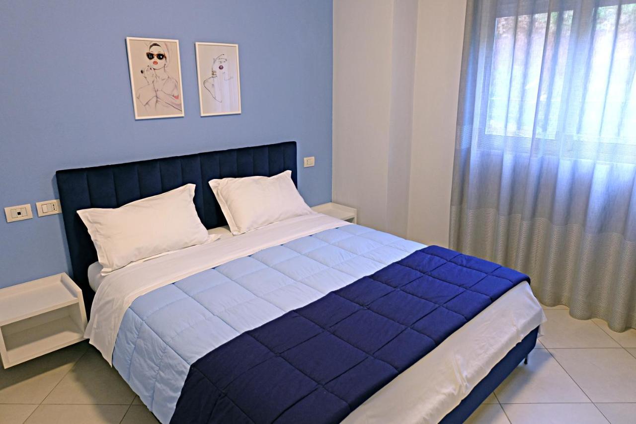 Sunrise Suites Vlorë Exteriör bild