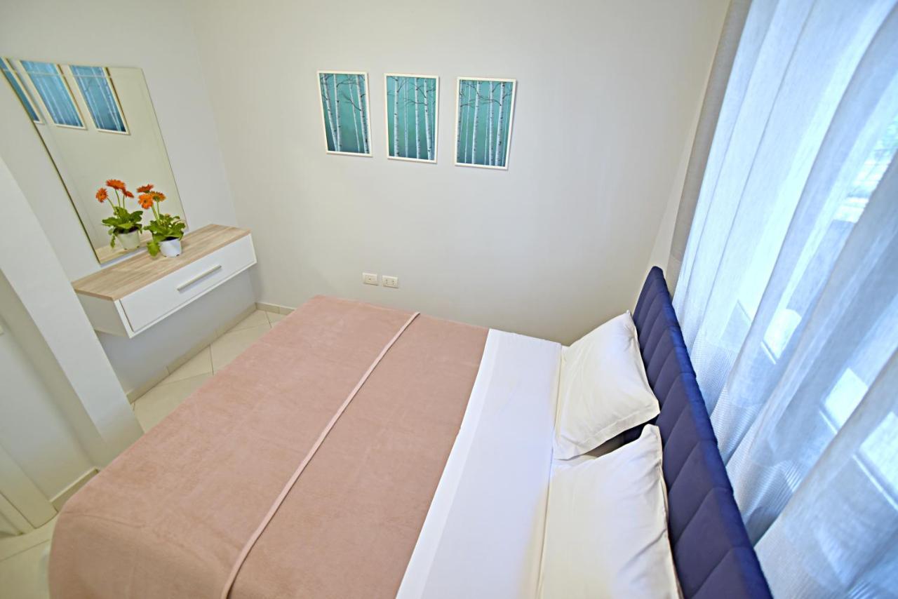 Sunrise Suites Vlorë Exteriör bild