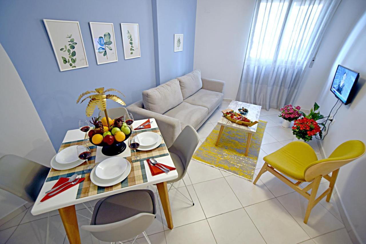 Sunrise Suites Vlorë Exteriör bild