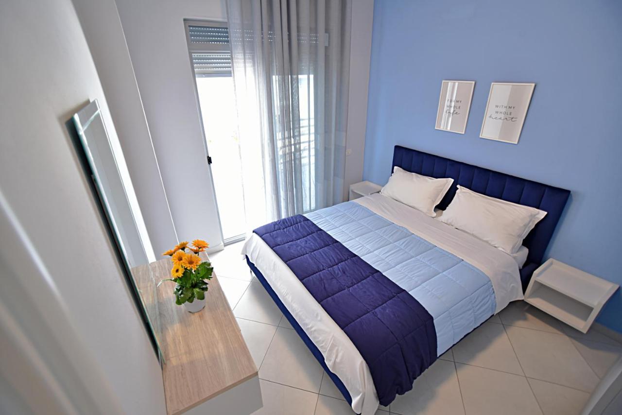 Sunrise Suites Vlorë Exteriör bild