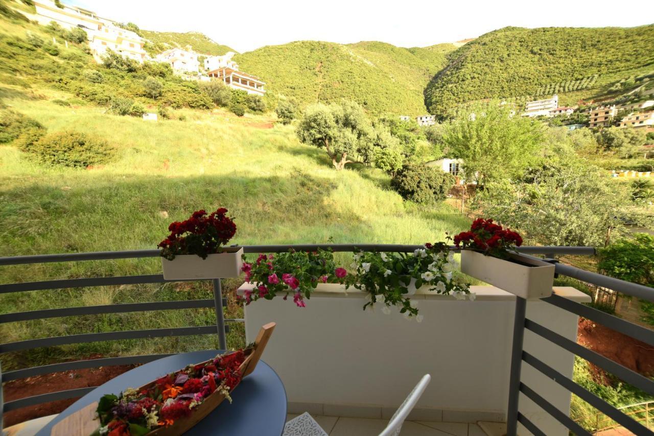 Sunrise Suites Vlorë Exteriör bild