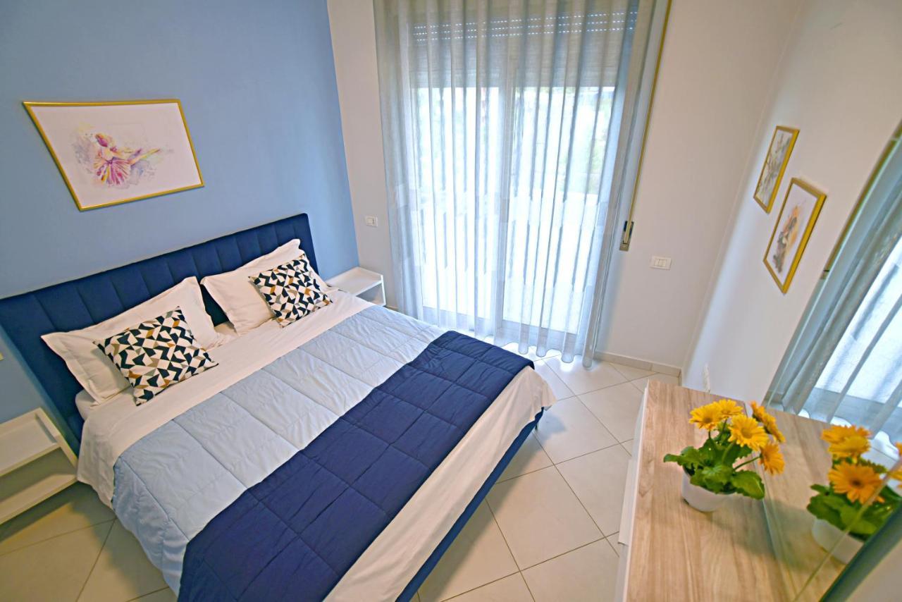 Sunrise Suites Vlorë Exteriör bild